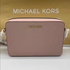 Michael Kors Jet Set Item LG EW CROSSBODY …